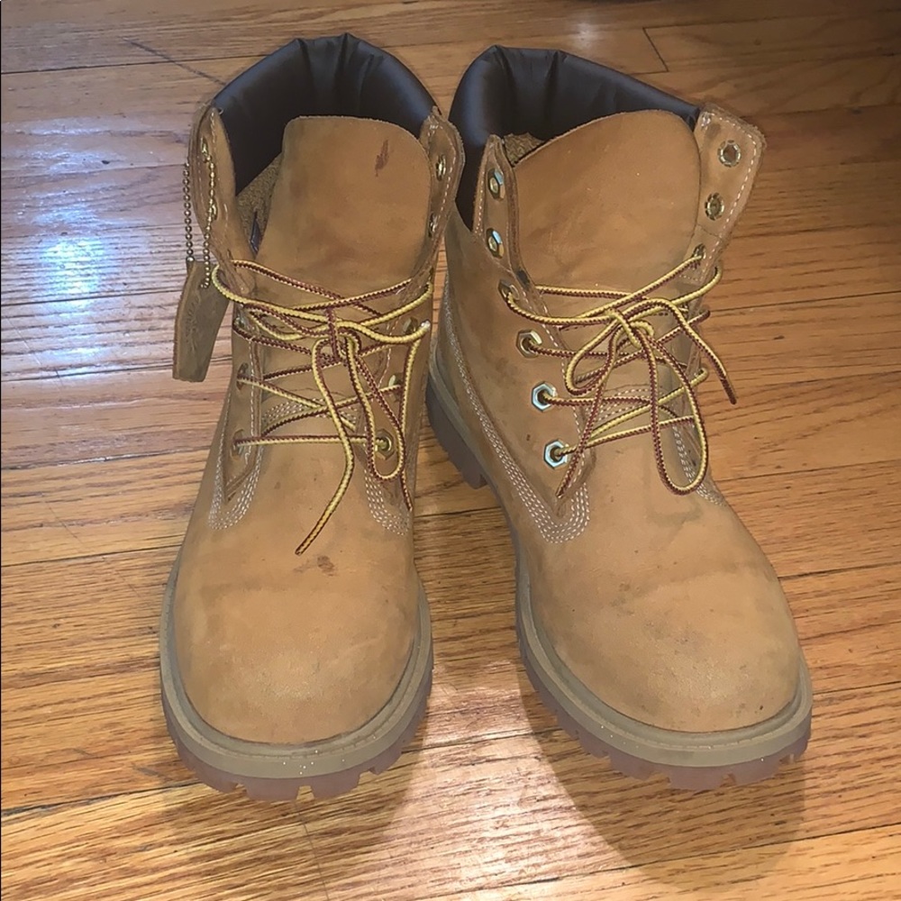Tan Timberland boy boots
